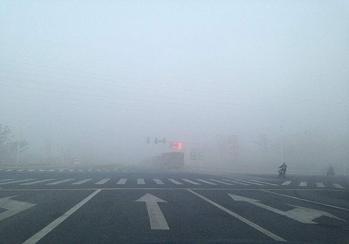 大雾天气，安博(中国)机械提醒您驾车“雾”必小心